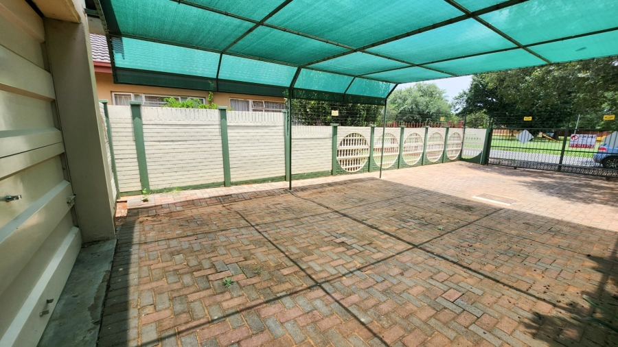 3 Bedroom Property for Sale in Stilfontein Ext 4 North West